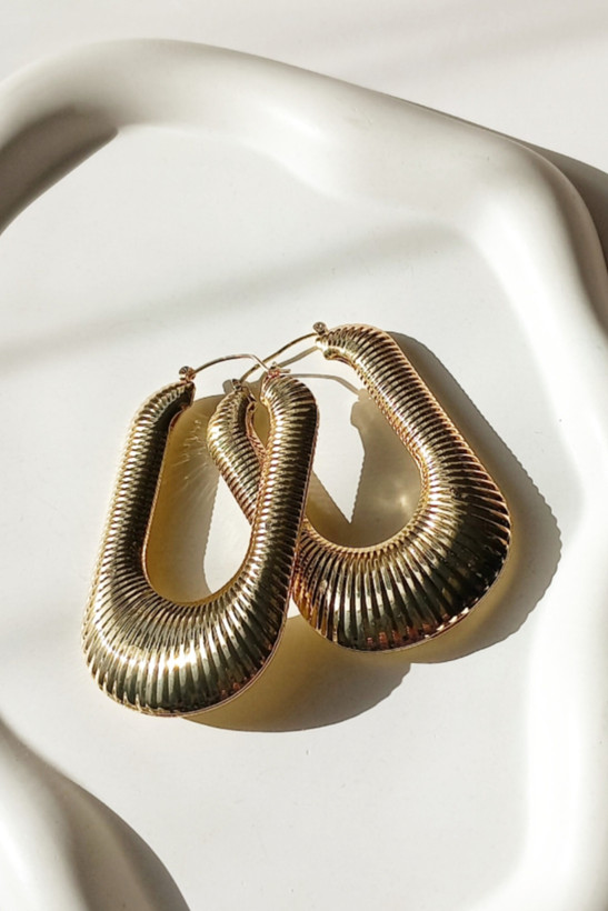 گوشواره جدید زنانه طرح طلا مدل مستطیلی رنگ ثابت وارزان