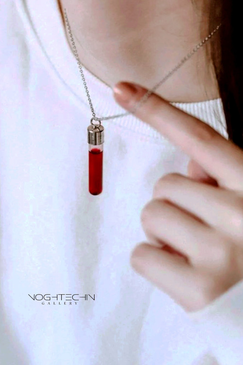 خرید گردنبند مدل شیشه ی خون رنگ ثابت وارزان