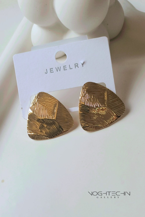 گوشواره ترند وخاص طرحدار با قیمت مناسب