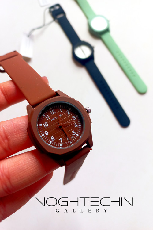 ساعت خاص وجدید سیلیکونی مدل ساده ارزان قیمت