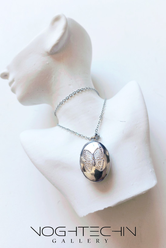 ارزانترین وخاصترین گردنبند پروانه در سال ۲۰۲۵