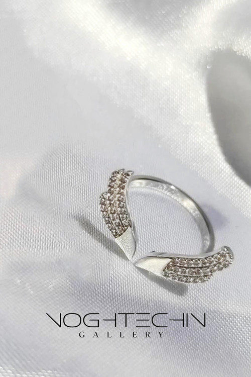 خرید انگشتر جدید وخاص نقره مدل نگینی با کیفیت بالا