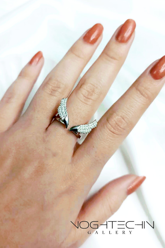 خرید انگشتر جواهری زنانه با قیمت مناسب