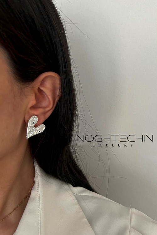 خرید گوشواره خاص قلب نقره ای با کیفیت