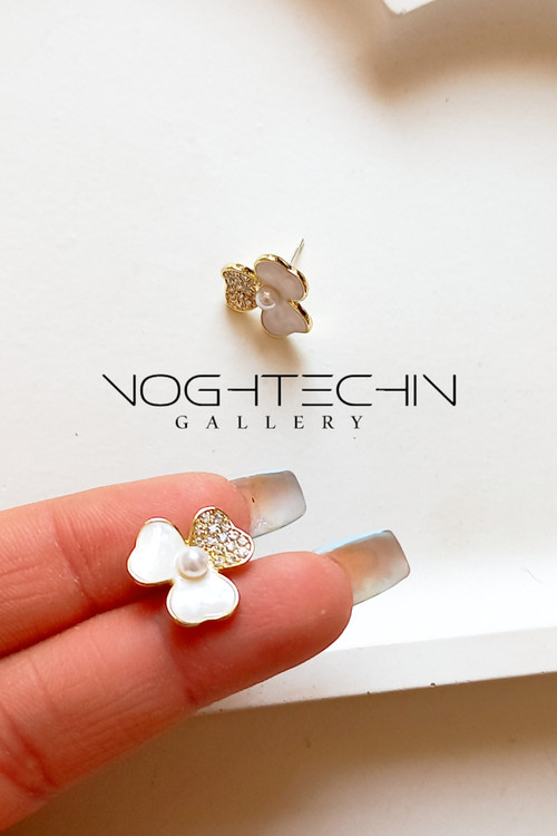 گوشواره فانتزی دخترانه مدل گل جواهری با قیمت مناسب