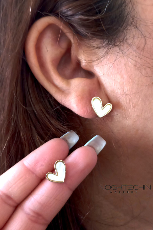 خرید گوشواره خاص زنانه مدل قلب سفید با کیفیت بالا