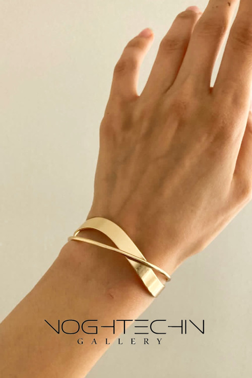 سفارش دستبند زنانه طرح موج با قیمت ارزان