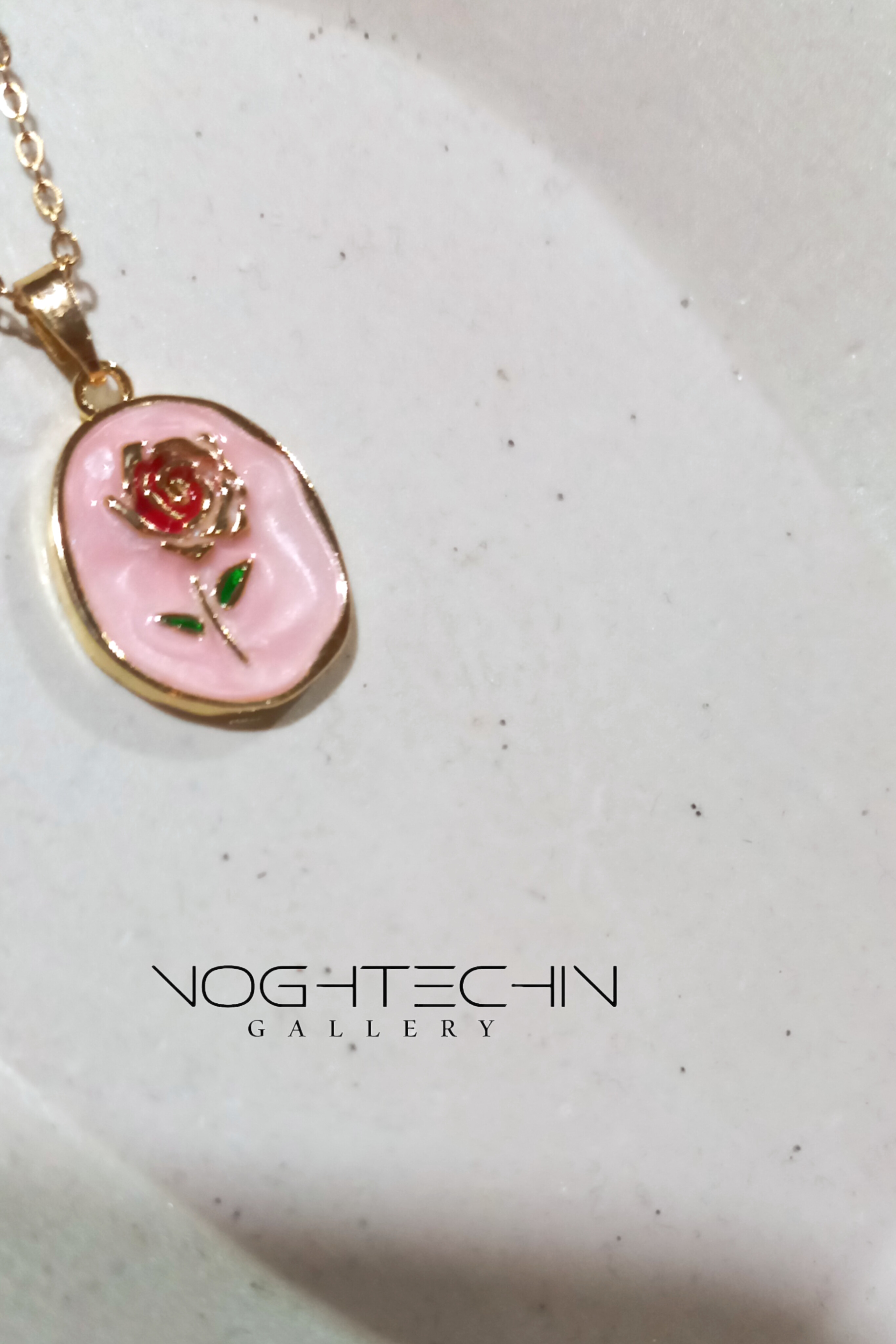 خرید گردنبند مینیاتوری زنانه طرح برجسته