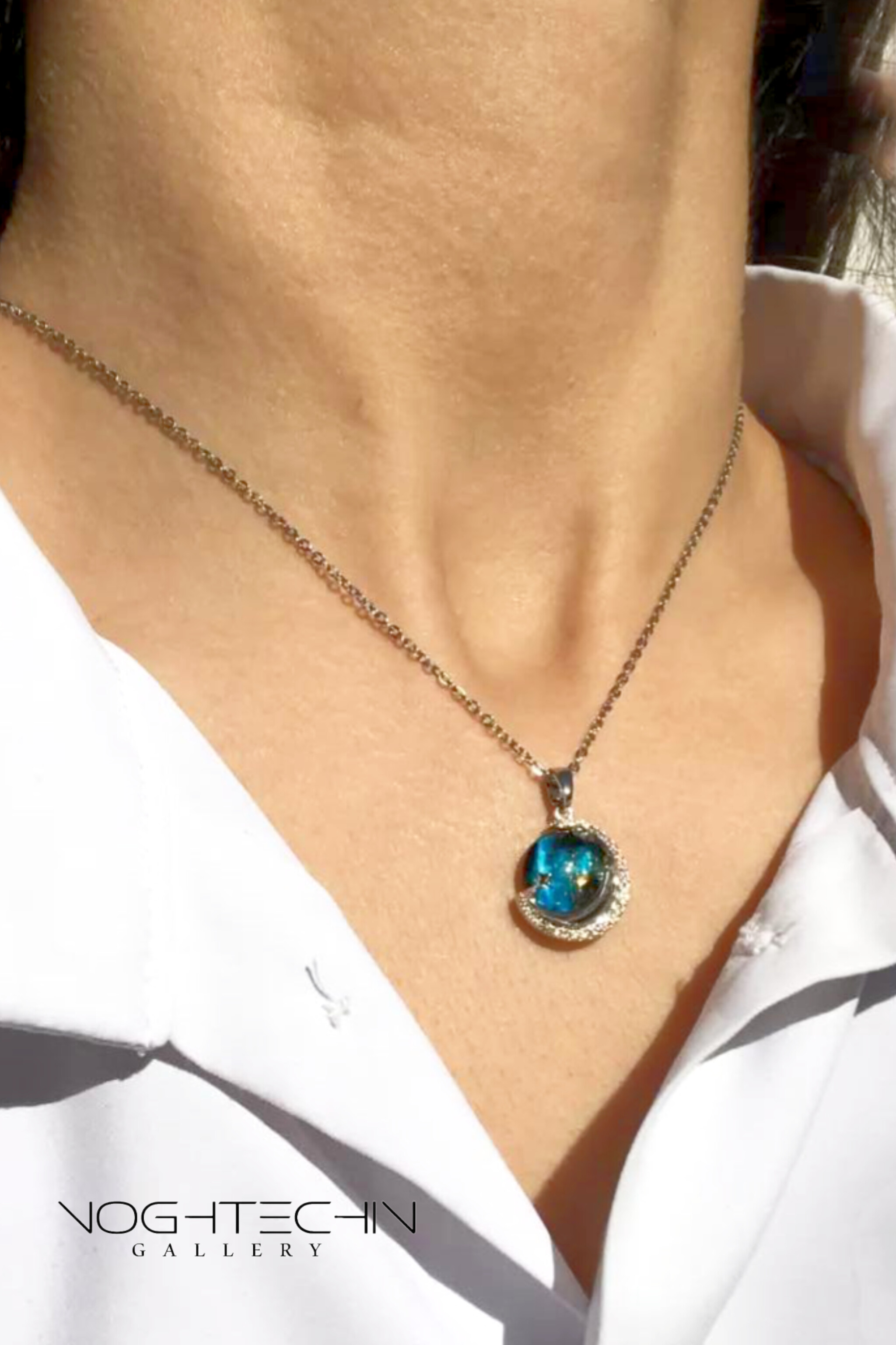 خرید گردنبند خاص زنانه مدل کهکشان‌آبی با قیمت ارزان