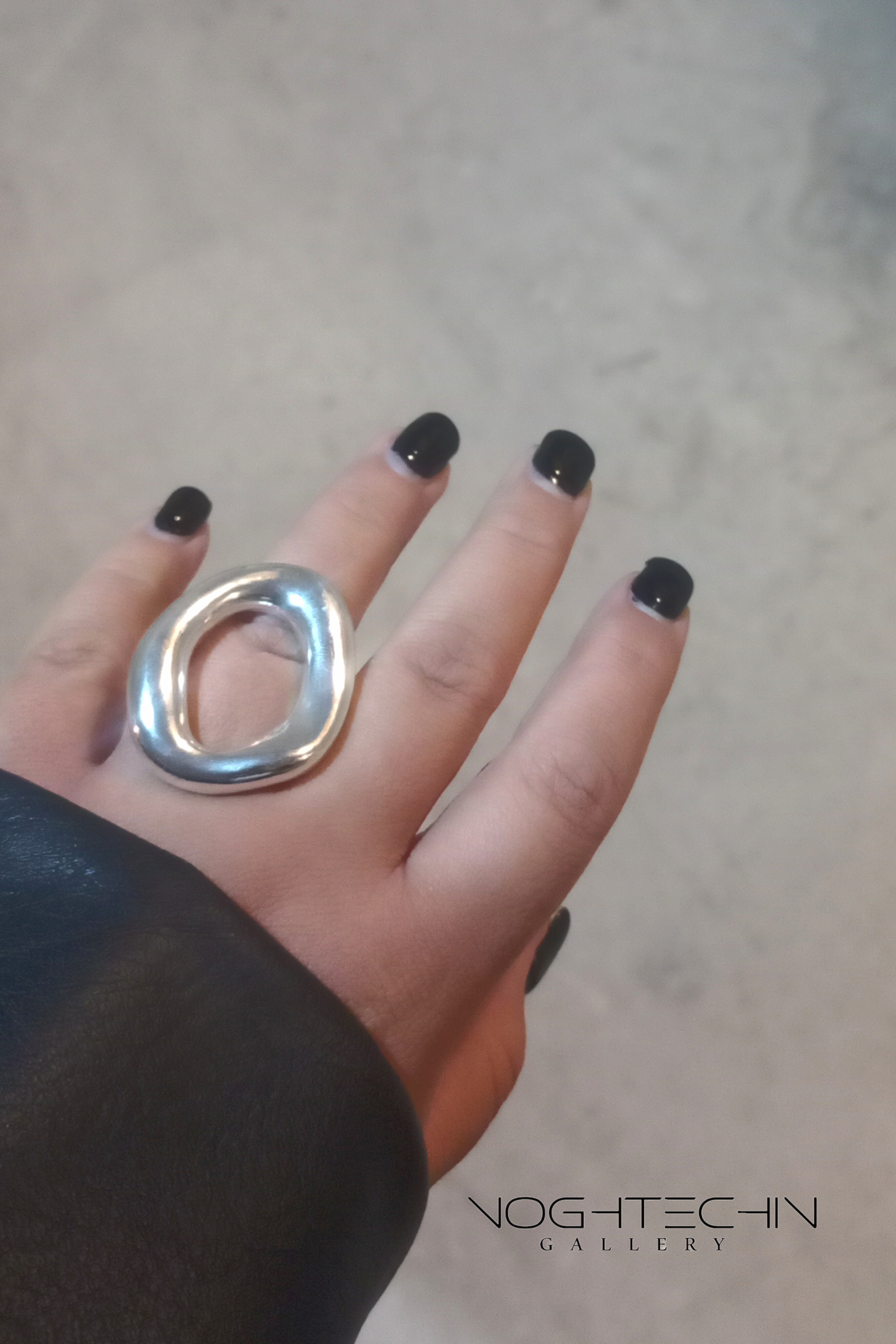 خرید انگشتر خاص زنانه مدل بزرگ دفرمه با قیمت ارزان