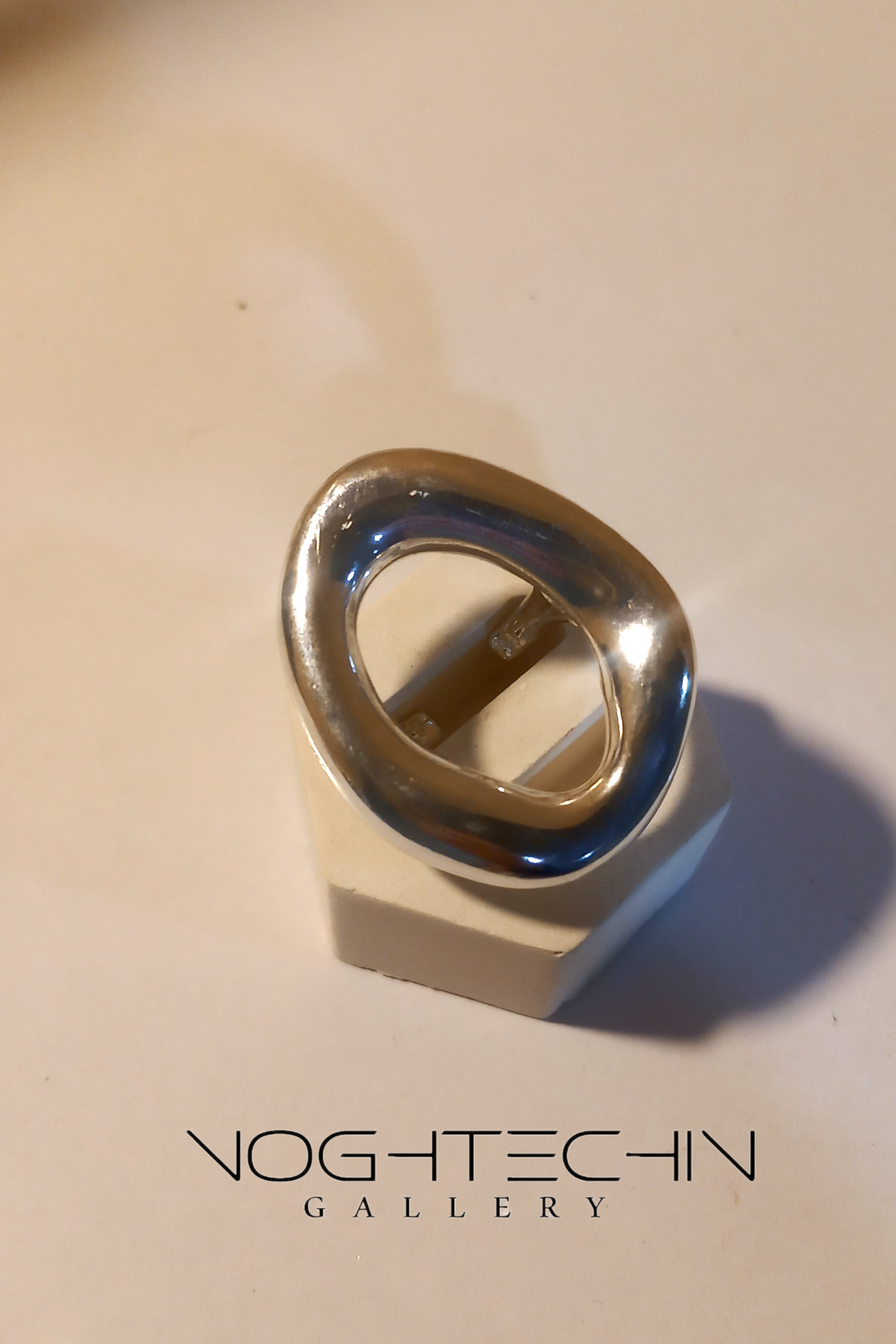 خرید انگشتر ترند زنانه دفرمه با کیفیت بالا وقیمت مناسب