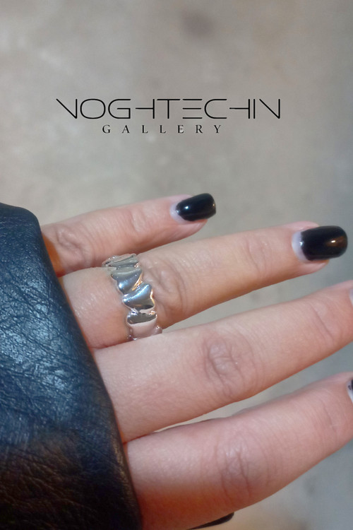 خرید انگشتر زنانه مدل قلب خاص نقره ای با قیمت ارزان