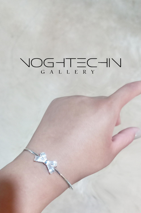 خرید دستبند خاص وترند مدل پاپییون نقره ای با قیمت ارزان