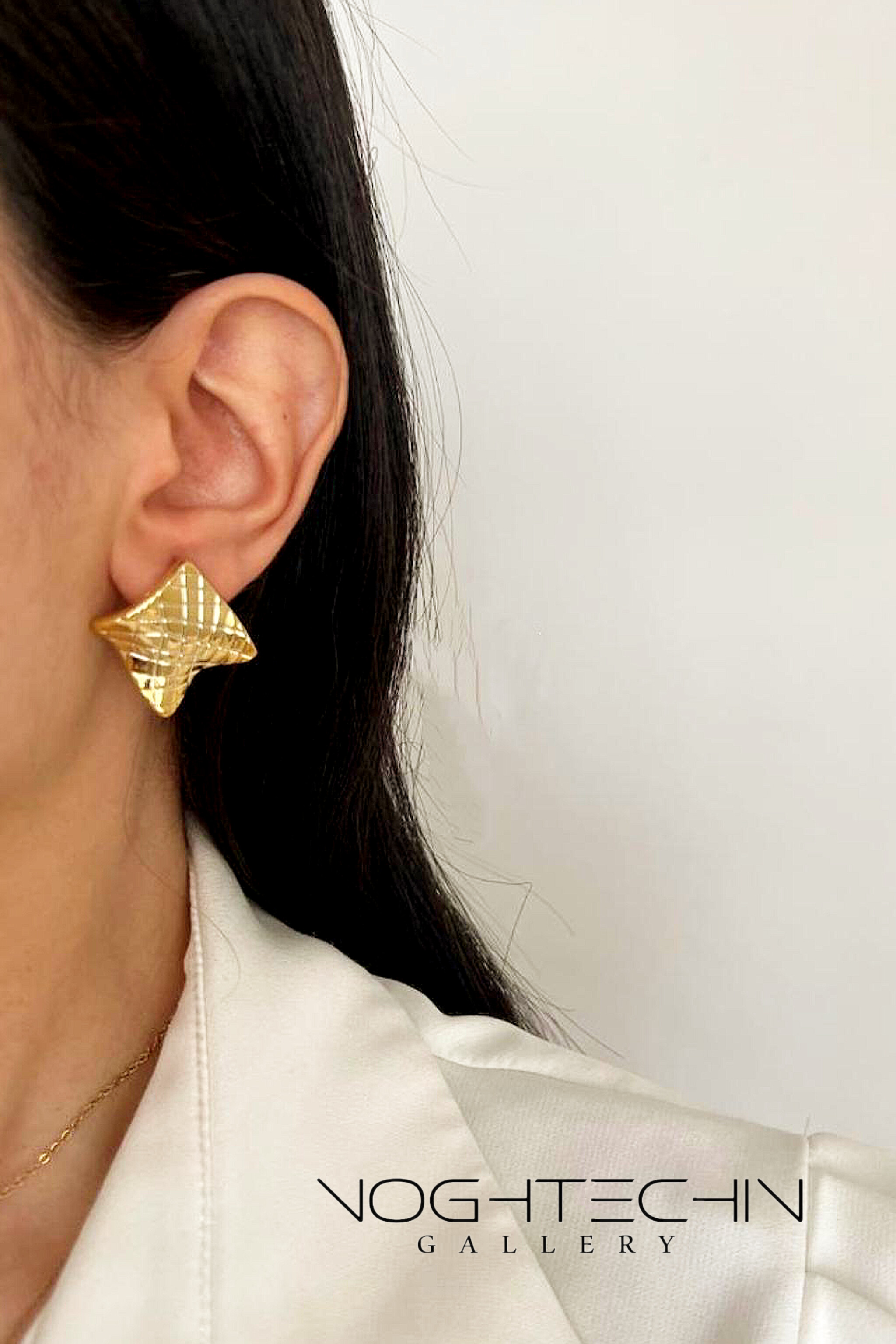 خرید گوشواره زنانه شیک وترند مدل چروک با قیمت مناسب