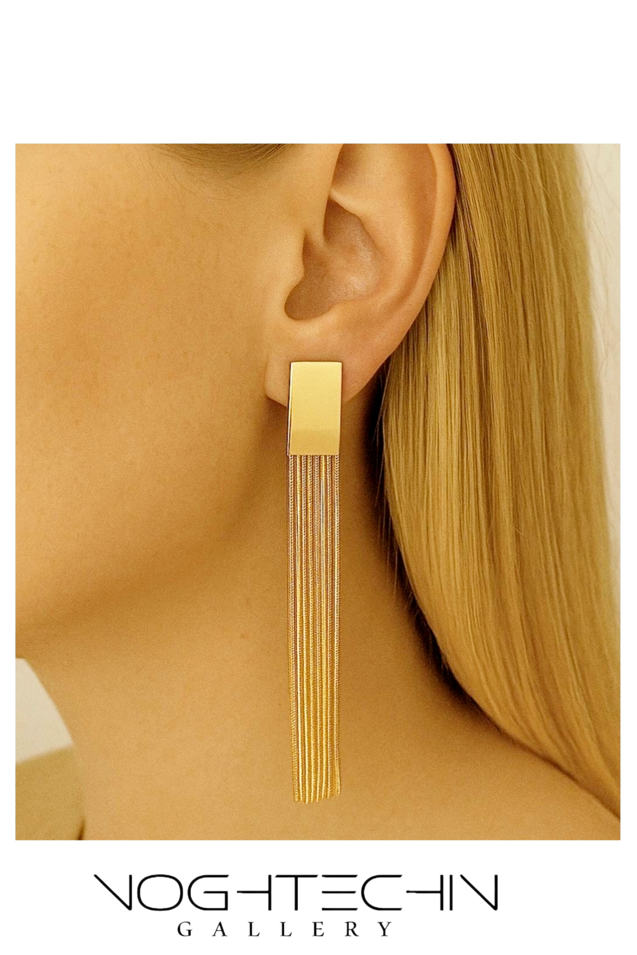 خرید گوشواره زنانه آویزی طرح طلا با قیمت مناسب