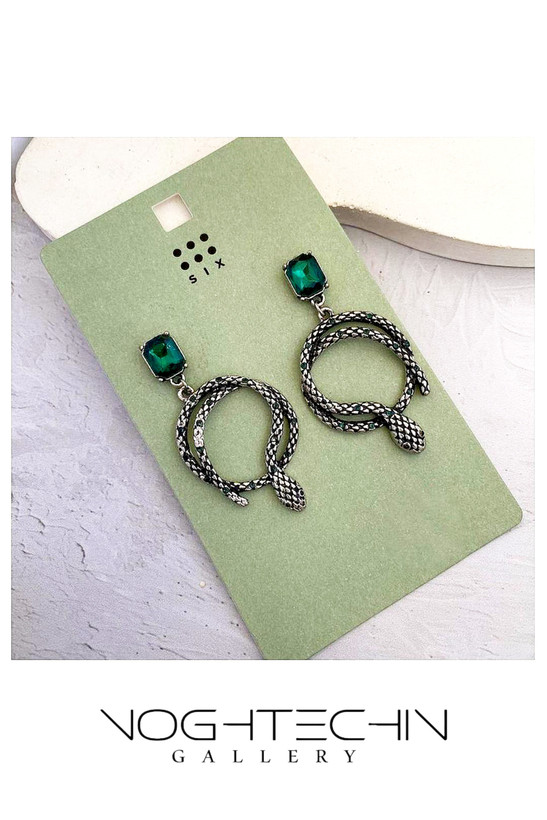 خریدگوشواره زنانه مدل مار سیاه قلم با کریستال زمردی وارداتی با قیمت مناسب