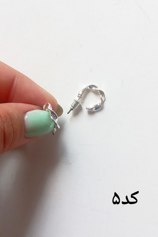 خرید گوشواره حلقه ای نقره ای مدل موج با قیمت مناسب